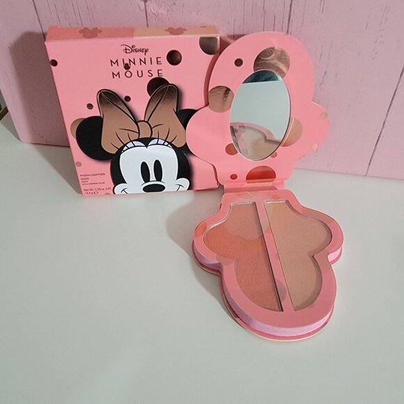 DISNEY MINNIE MOUSE Highlighter Duo Revolution Makeup London Beauty Blush NEW - Picture 12 of 12